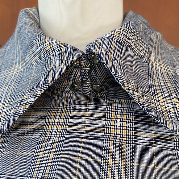 Carolina Belle short trench coat - Picture 3 of 8